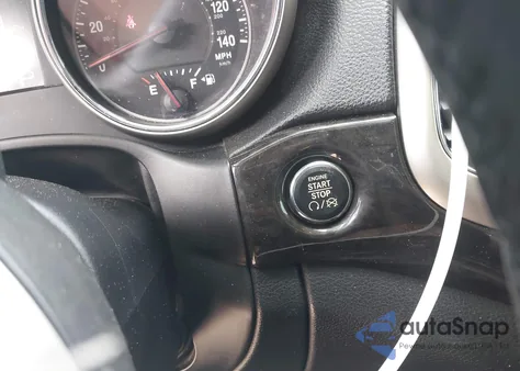 2013 Jeep Grand Cherokee Laredo z USA, uszkodzony, nr VIN 1C4RJEAG8DC612674